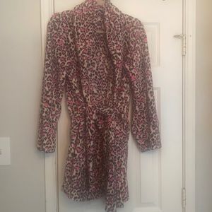 Cute, fuzzy Victoria’s Secret robe